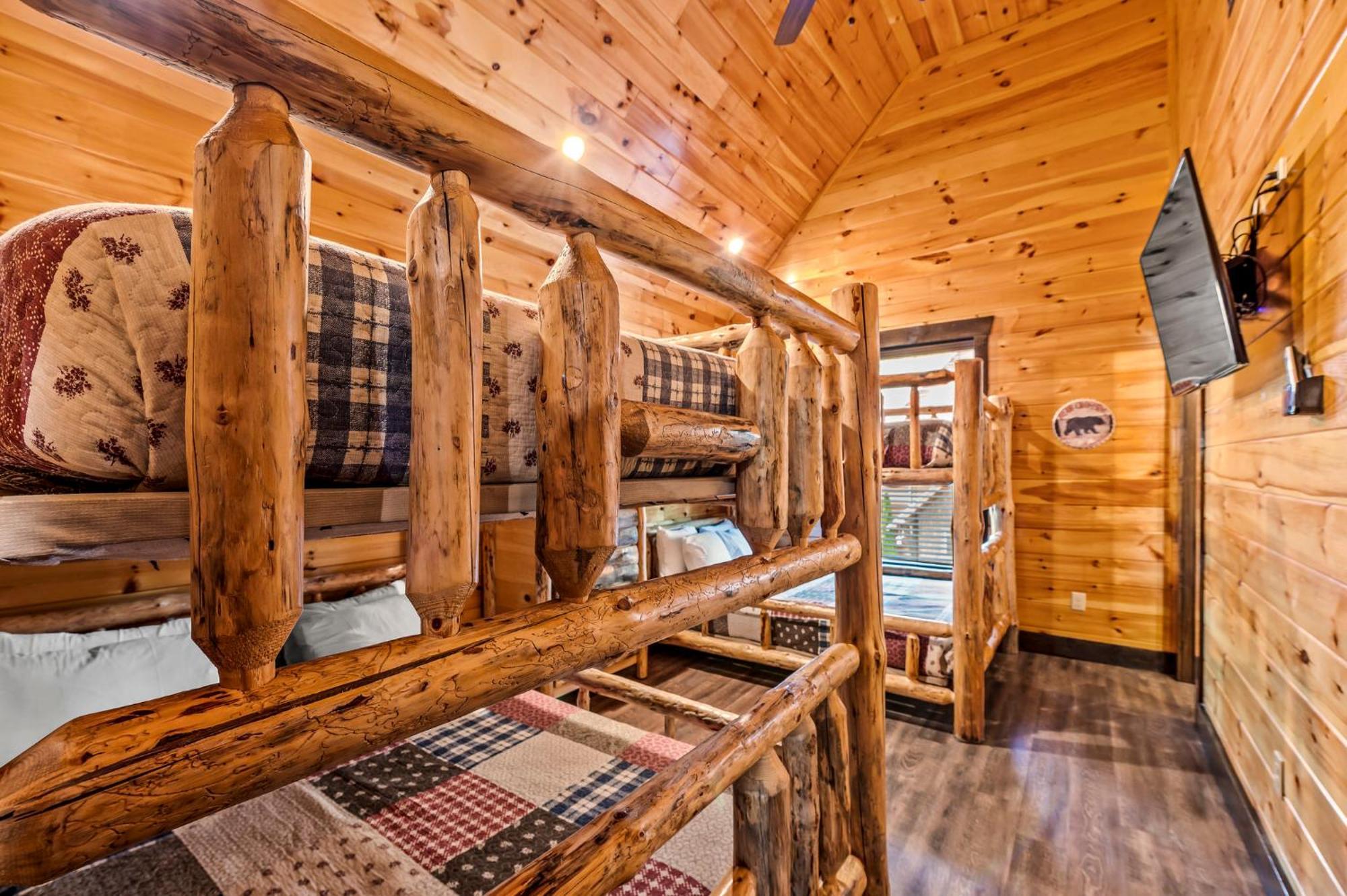 The Majestic Pine Retreat By Stony Brook Cabins Villa Gatlinburg Eksteriør billede