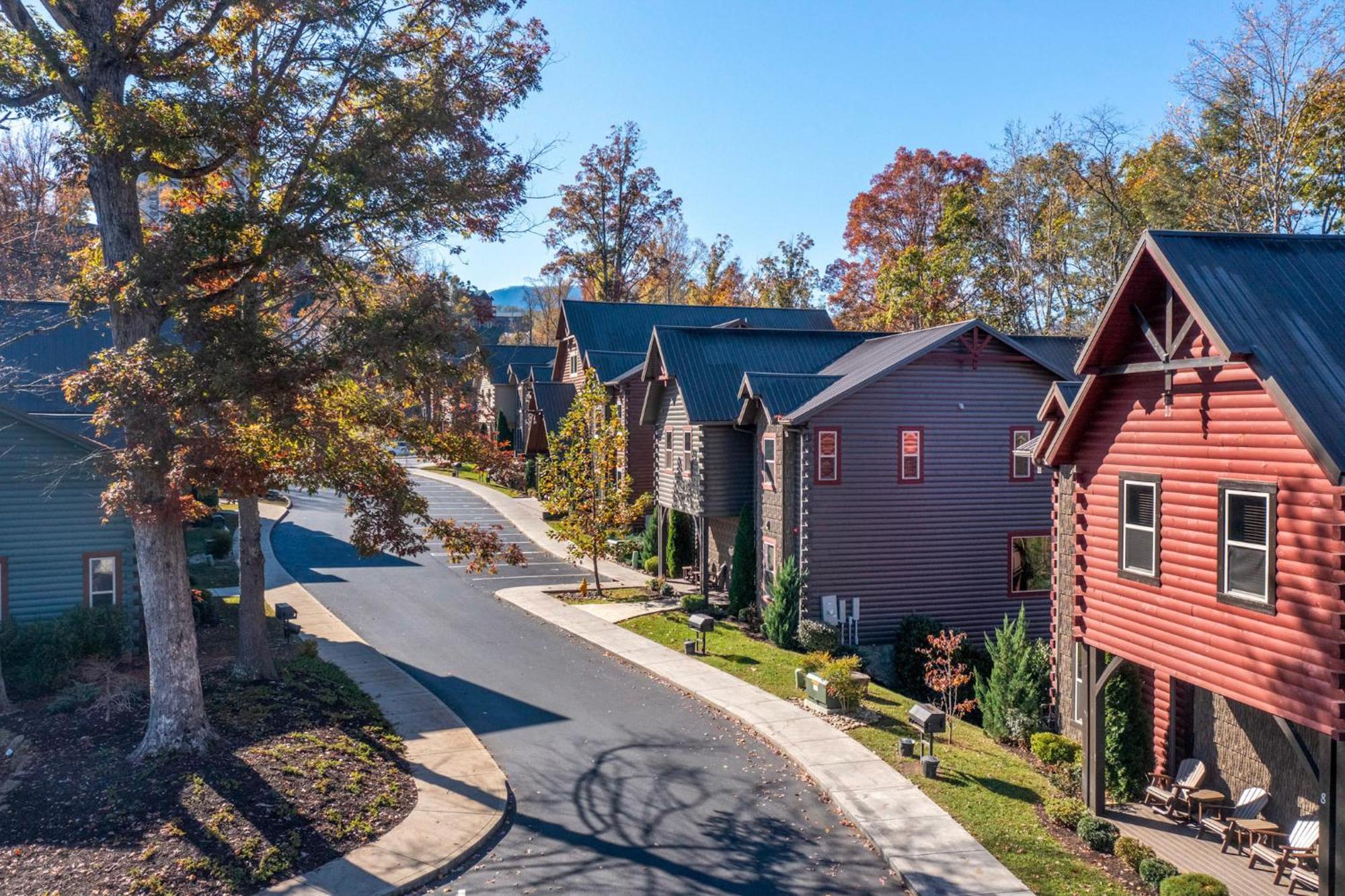 The Majestic Pine Retreat By Stony Brook Cabins Villa Gatlinburg Eksteriør billede