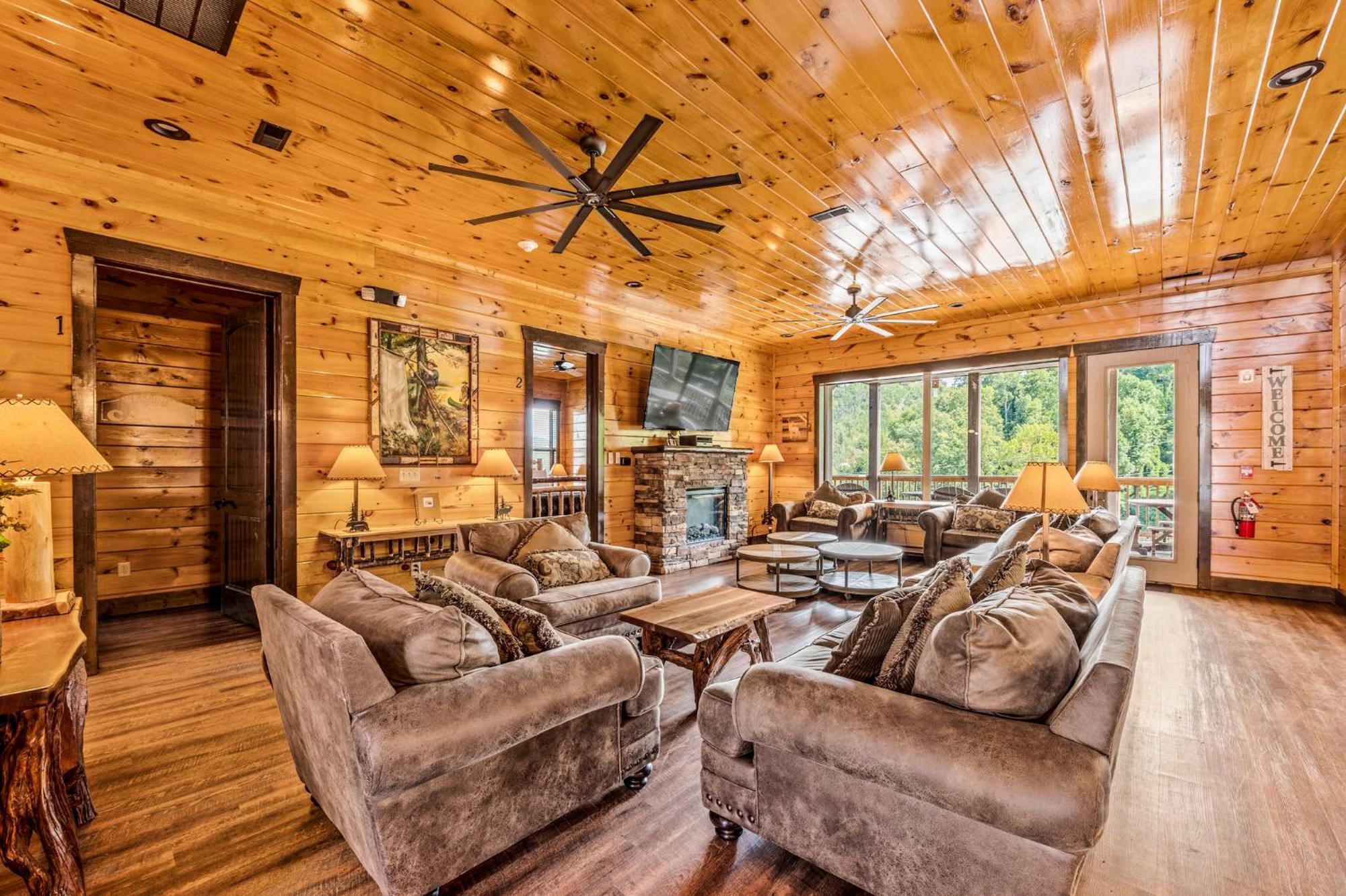 The Majestic Pine Retreat By Stony Brook Cabins Villa Gatlinburg Eksteriør billede