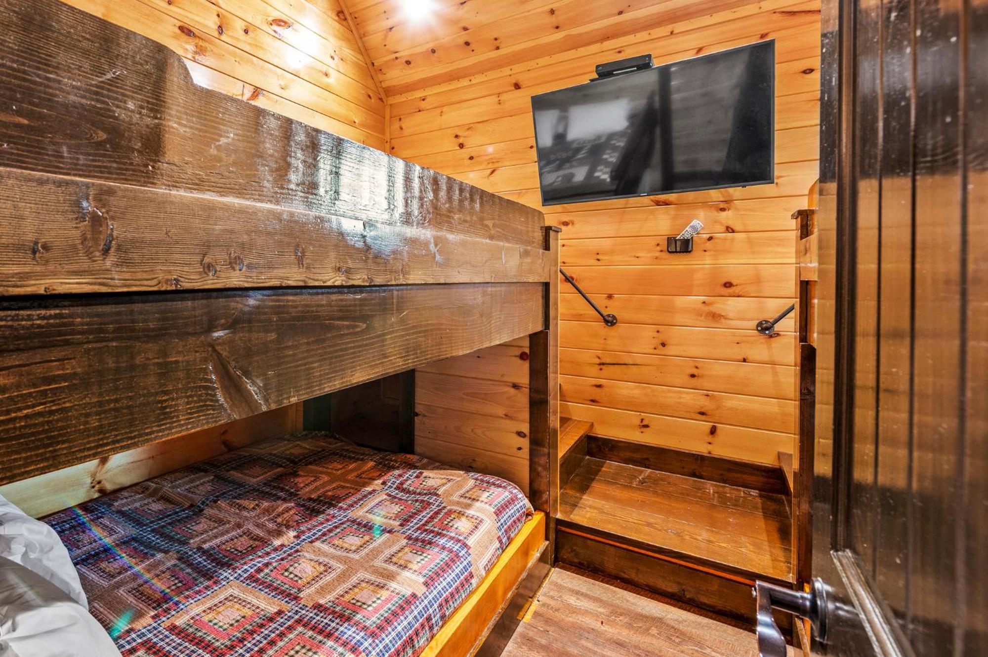 The Majestic Pine Retreat By Stony Brook Cabins Villa Gatlinburg Eksteriør billede