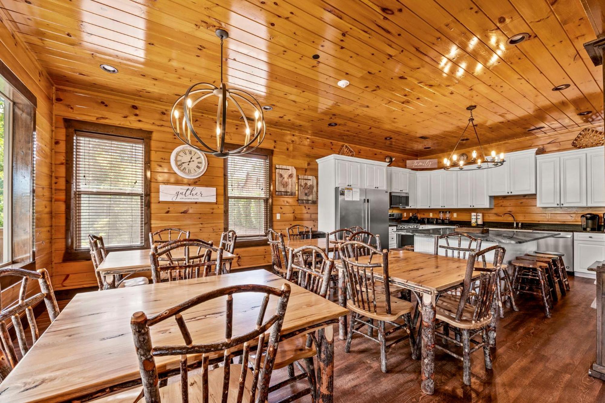 The Majestic Pine Retreat By Stony Brook Cabins Villa Gatlinburg Eksteriør billede