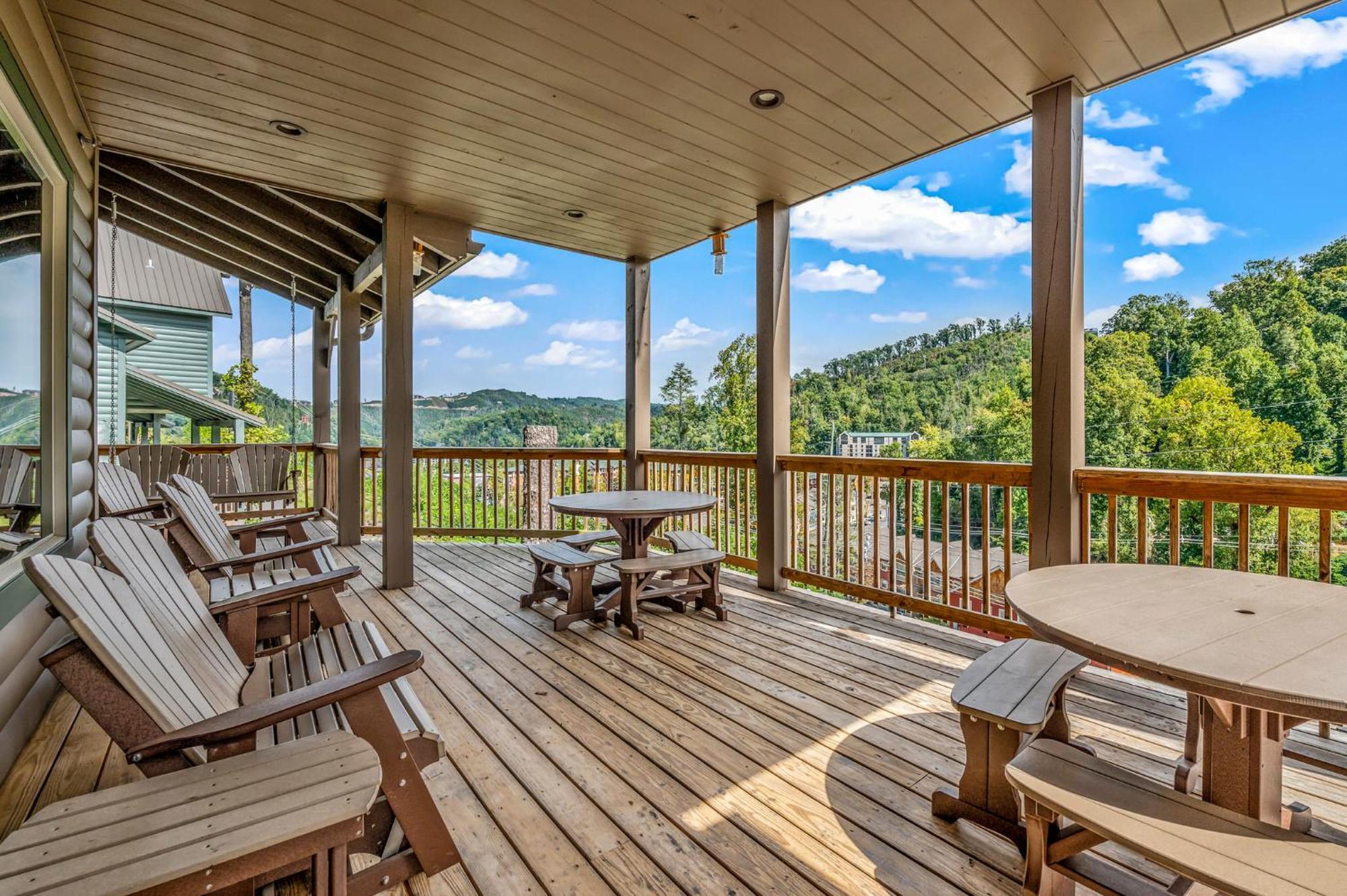 The Majestic Pine Retreat By Stony Brook Cabins Villa Gatlinburg Eksteriør billede