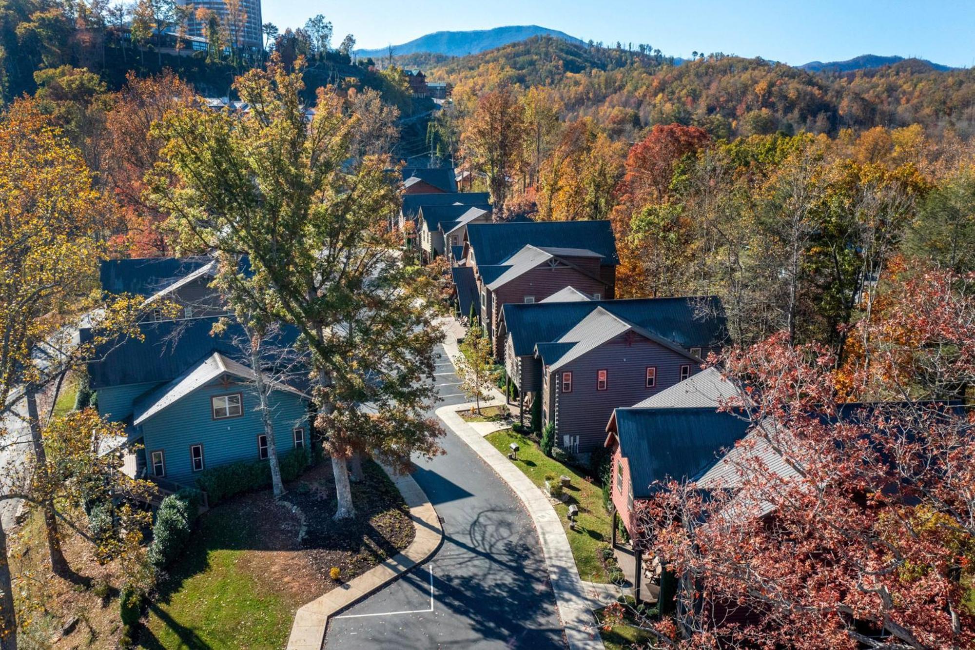 The Majestic Pine Retreat By Stony Brook Cabins Villa Gatlinburg Eksteriør billede